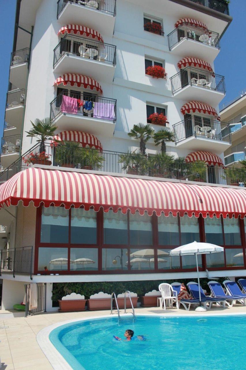 Hotel Manila Lido di Jesolo Esterno foto