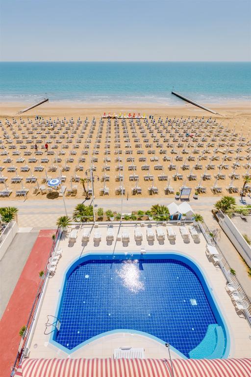Hotel Manila Lido di Jesolo Esterno foto
